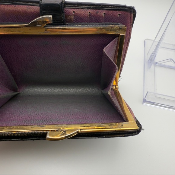 Louis Vuitton Black Epi Leather French Purse Wallet Gold | Women’s | Used | - Picture 9 of 10